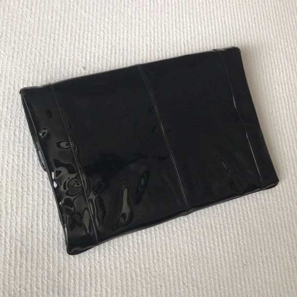 Vintage Lou Taylor clutch, mirror & gold hardware - Picture 8 of 8